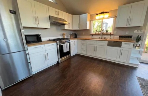 Central District House | Modern gateway to character-rich Madison Valley