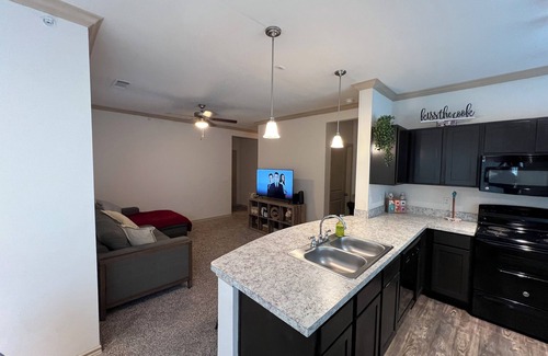 San Antonio Condo | Modern Getaway Condo