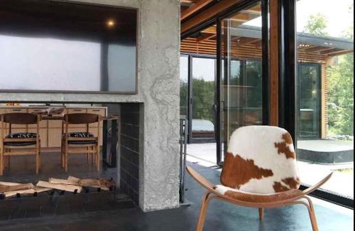 Hudson House | Modern Glass House with Pool & Catskill views in Hudson Valley
