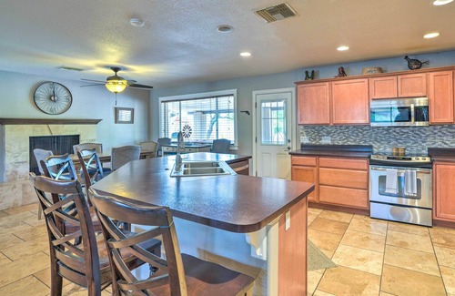 Deer Valley House | Modern Glendale Desert Destination w/Patio!
