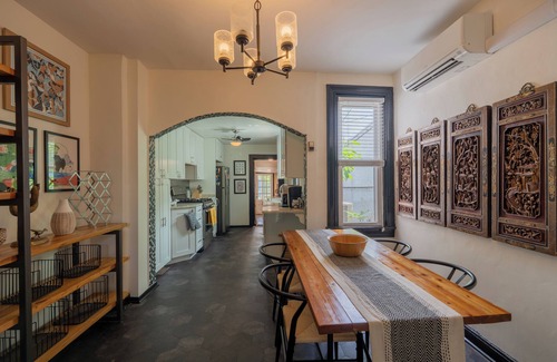 Hampden House | Modern Hampden Getaway– Steps to Dining with convenient Parking