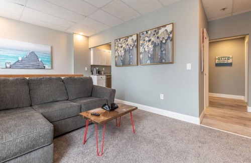 Orono House | Modern High End Apartment | Stunning River Views