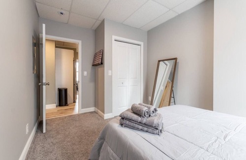 Orono House | Modern High End Apartment | Stunning River Views