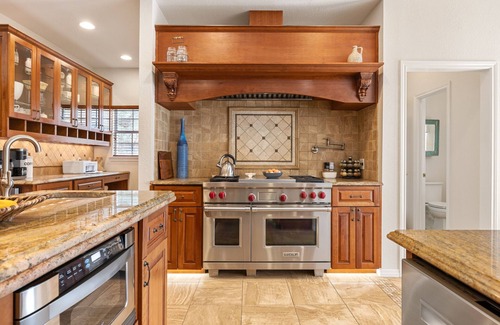 Dripping Springs House | Modern Hill Country Farmhouse | Private Pool & Hot Tub