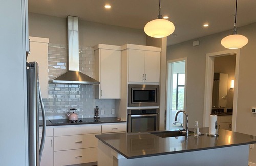 Emerald Point Condo | Modern Hill Country Oasis with panoramic views of Lake Travis