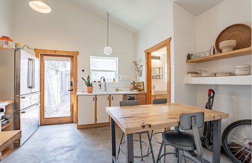 Barrio Viejo House | Modern Historic 1900 Adobe Bungalow in Downtown - Low Summer Rates! 🌇