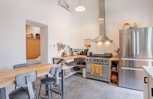 Barrio Viejo House | Modern Historic 1900 Adobe Bungalow in Downtown - Low Summer Rates! 🌇