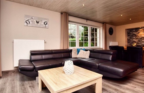 Samree House | Modern holiday home in La Roche-en-Ardenne with indoor wellness