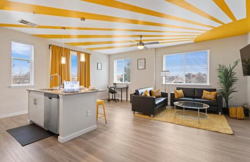Downtown Baltimore Apartment | Modern Home 2BR 2BA Free Off-Street Parking & Wifi