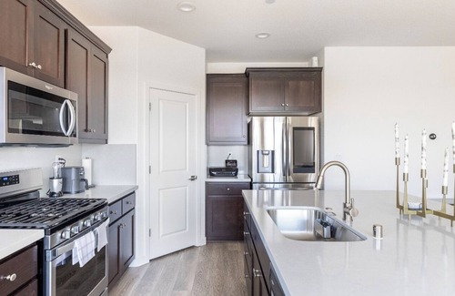 North Natomas House | Modern Home Between Downtown & Airport