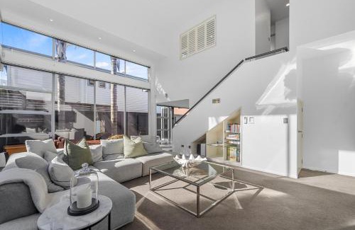 Mount Maunganui House | Modern Home Central Mount