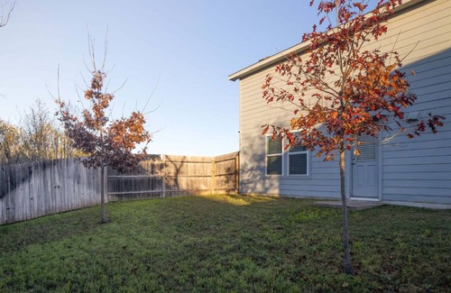 Babcock North House | Modern home near Six flags and Medical center