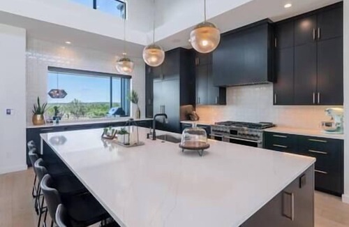 Henly House | Modern Home on 10 acres with pickleball court*See special