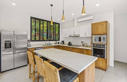 Coco House | Modern Home - Private Pool - Beach Club Access