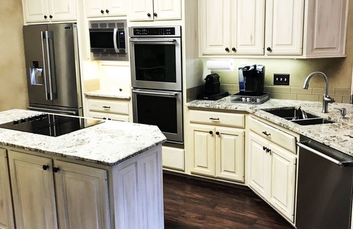 North San Antonio - SAT House | Modern Home w/Beautiful Pool, Spa & Yard Family-Friendly in Convenient location