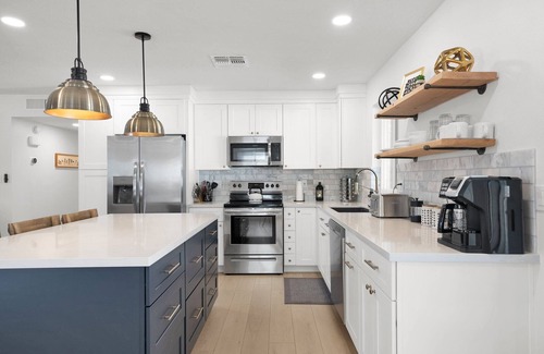 Tempe Gardens House | Modern Home w/Pool Near ASU & Scottsdale | Family Friendly