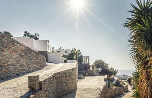 Koundouros House | Modern home with 2 apartments, a swimming pool and sea view, in the area of Koundouros