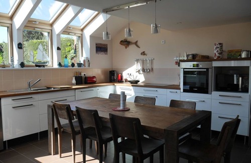 Sauzon House | Modern Home with Garden, Terrace, WiFi, Near Sauzon Center