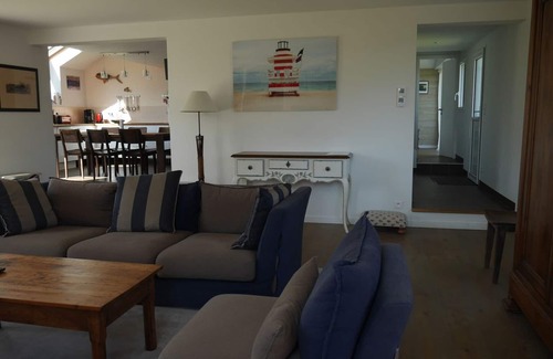 Sauzon House | Modern Home with Garden, Terrace, WiFi, Near Sauzon Center