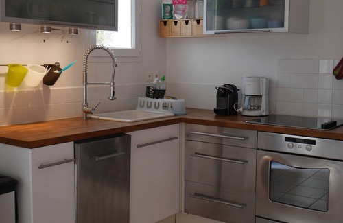 Sauzon House | Modern House: 800m from Beach, 4 Guests, Terrace with BBQ, Near Sauzon Center