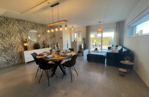 Jalhay House | Modern house in Jalhay with terrace
