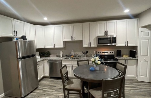 St. Louis Apartment | Modern Hyde Park Retreat {Renovated 2BR with Stylish Updates & Prime Location}