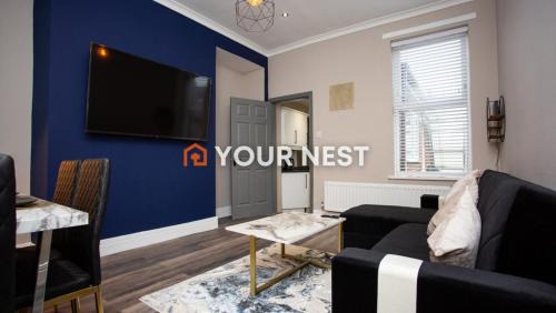 Westoe Apartment | Modern Interior Spacious Four Bedroom Apartment