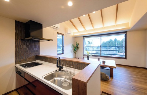 Hakone Hotel | Modern JapaneseSurrounded by Nature and Art102/Ashigarashimo-gun Kanagawa