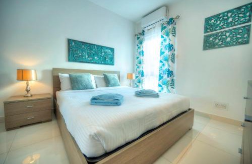 Tower Road Apartment | Modern, large 3bedroom, spectacular views GOSLM-9