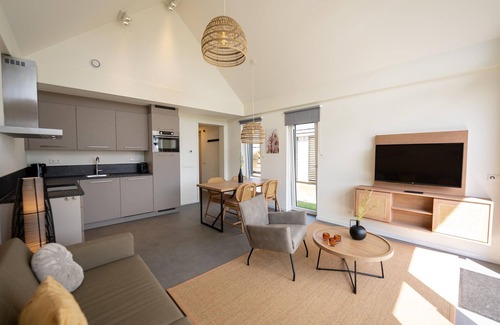 Breskens House | Modern Lodge by the Water