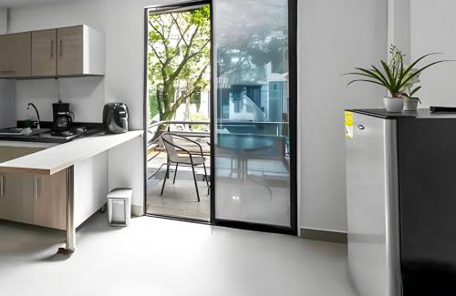 Granada Apartment | Modern Loft in Cali’s Heart | Salsa Clubs & Cafés