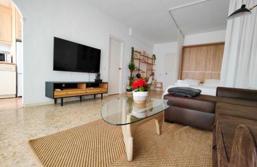 Guadalmar Apartment | Modern loft in Malaga beach