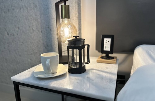 Astorga Apartment | Modern Loft in Poblado + A/C + WiFi 300 Mb + King Size Bed