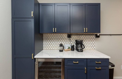 West Des Moines Apartment | Modern Loft in Valley Junction!