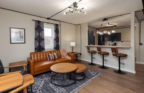 West Des Moines Apartment | Modern Loft in Valley Junction!