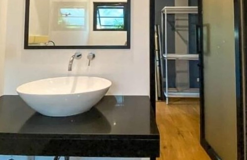Su Thep House | Modern Loft Townhouse In Nimman (Quiet Street)