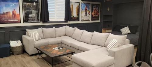 Halton Regional Municipality Apartment | Modern Loft with Immersive Theatre Experience