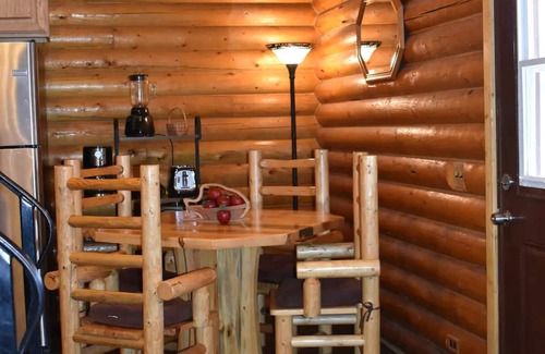Ahsahka Cabin | Modern log cabin with a cozy cabin feel along the Clearwater River.