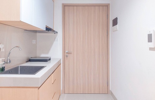 Pondok Aren Apartment | Modern Look 1Br Without Living Room At Bintaro Embarcadero Apartment