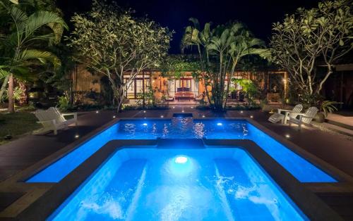 Nam Phrae Villa | Modern Love Villa