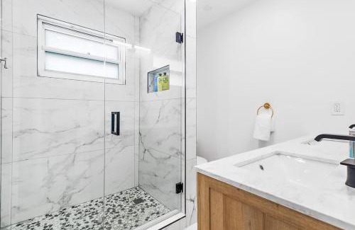 Melaleuca Gardens House | Modern Luxe Hideaway