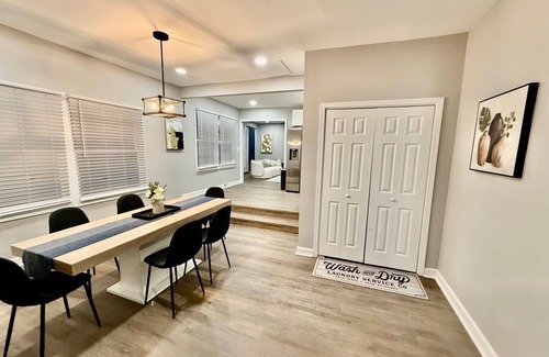 Lemont House | Modern Luxe Retreat