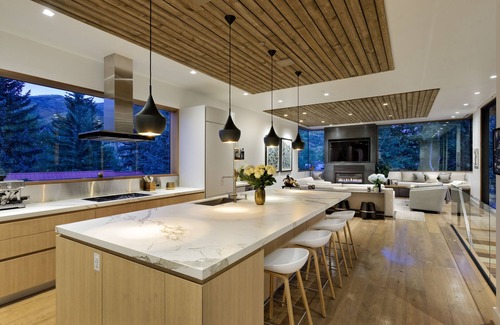 Aspen House | Modern & Luxurious Aspen Jewel Box with Outdoor Activities & Adventure!