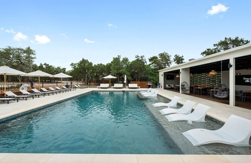 Wimberley Cabin | Modern, Luxurious Tiny Home at The Cedars Ranch