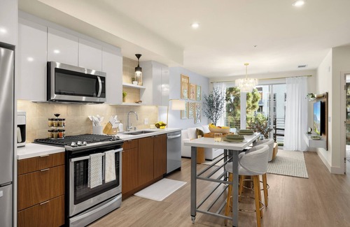 Costa Mesa Apartment | Modern Luxury 1BD Home w/Pool & Gym