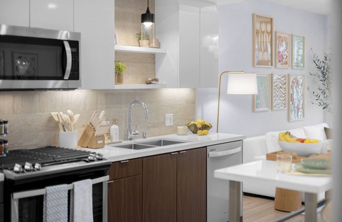 Costa Mesa Apartment | Modern Luxury 1BD Home w/Pool & Gym