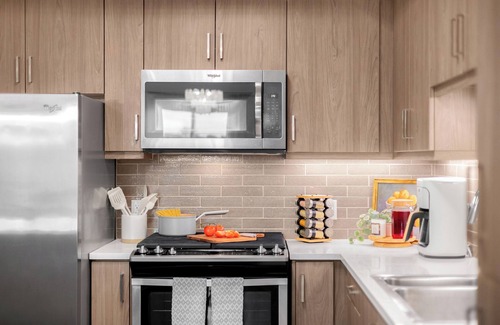 Irvine Business Complex Apartment | Modern Luxury 2 Bed 2 Bath Home with Resort Amenities