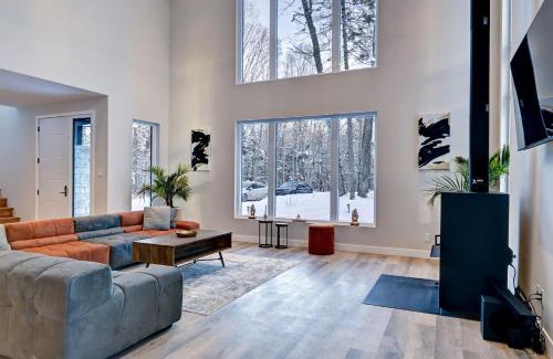 Lac Superieur Village Villa | Modern Luxury 4-Bedroom Home by Mont-Tremblant Ski Resort
