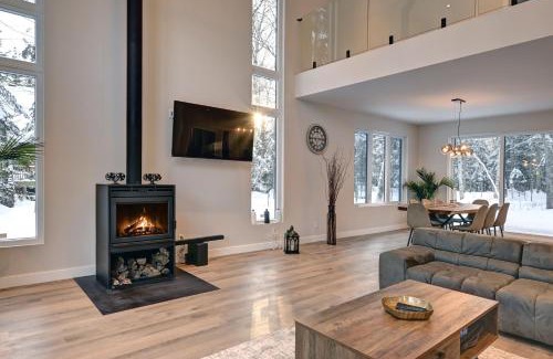 Lac Superieur Village Villa | Modern Luxury 4-Bedroom Home by Mont-Tremblant Ski Resort
