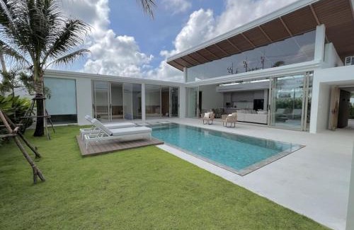 Thep Kasattri Villa | Modern Luxury 4 Bedroom Villa-Bangtao Beach